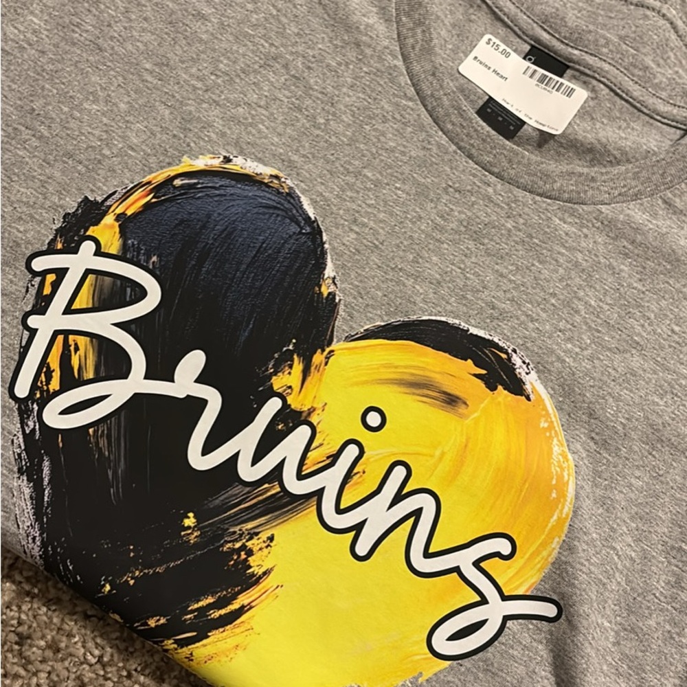 Grey 'Bruins' Heart Graphic Tee